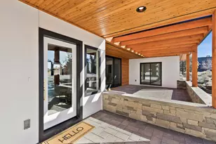 23118 Watercourse Way, Bend, OR 97701 - Photo 2