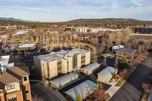 291 SW Bluff Dr, Bend, OR 97702 - Photo 28