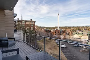 291 SW Bluff Dr, Bend, OR 97702 - Photo 6