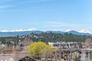 291 SW Bluff Dr, Bend, OR 97702 - Photo 2