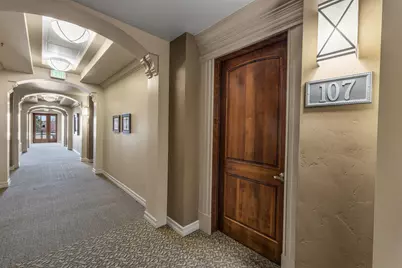 363 SW Bluff Drive #107, Bend, OR 97702 - Photo 4