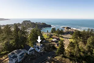 640 NE Lillian Ln, Depoe Bay, OR 97341 - Photo 32