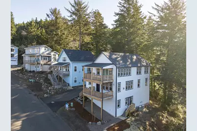 640 NE Lillian Lane, Depoe Bay, OR 97341 - Photo 2