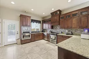 1154 Ashford Way, Medford, OR 97504 - Photo 8