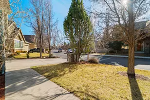 19525 Sugar Mill Loop, Bend, OR 97702 - Photo 40