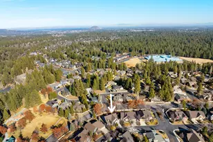 19525 Sugar Mill Loop, Bend, OR 97702 - Photo 52