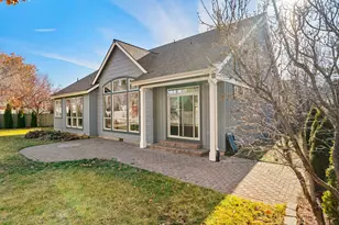 19525 Sugar Mill Loop, Bend, OR 97702 - Photo 6