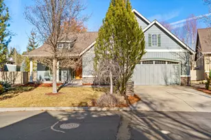 19525 Sugar Mill Loop, Bend, OR 97702 - Photo 2