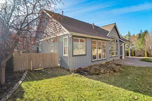 19525 Sugar Mill Loop, Bend, OR 97702 - Photo 4