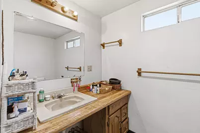 840 B Street, Ashland, OR 97520 - Photo 24