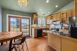 52712 Hwy 62, Fort Klamath, OR 97626 - Photo 12