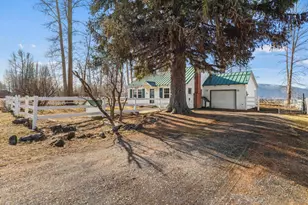 52712 Hwy 62, Fort Klamath, OR 97626 - Photo 2