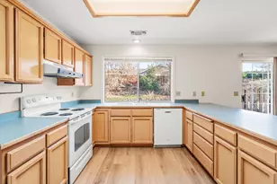 2368 Stonebrook Dr, Medford, OR 97504 - Photo 12