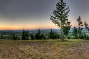 3587 S Stage, Medford, OR 97501 - Photo 1