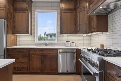 62637 Mt Hood Drive, Bend, OR 97703 - Photo 8