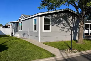 633 E Archwood, Eagle Point, OR 97524 - Photo 1
