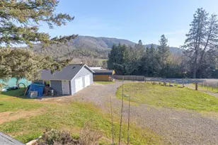 621 Sardine Creek Rd, Gold Hill, OR 97525 - Photo 10