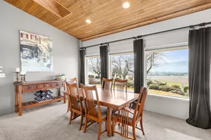 4935 Cherry Ln, Medford, OR 97504 - Photo 20