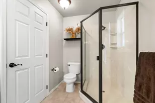 4935 Cherry Ln, Medford, OR 97504 - Photo 30