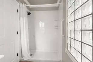 4935 Cherry Ln, Medford, OR 97504 - Photo 26