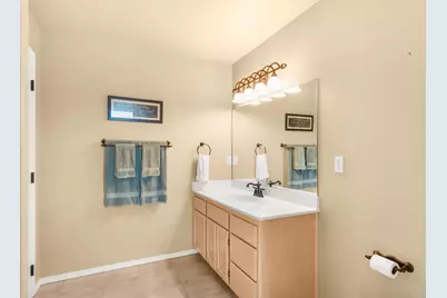 4935 Cherry Lane, Medford, OR 97504 - Photo 40