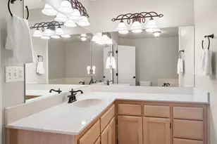 4935 Cherry Ln, Medford, OR 97504 - Photo 34