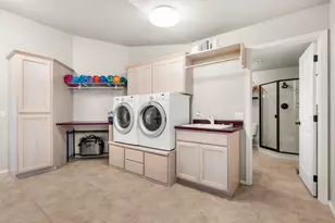 4935 Cherry Ln, Medford, OR 97504 - Photo 44