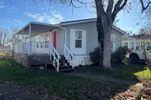 6850 Downing Rd, Central Point, OR 97502 - Photo 1