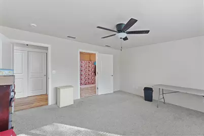 8576 E Evans Creek Road, Rogue River, OR 97537 - Photo 14
