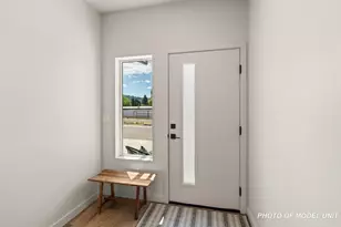 2028 Sunset Dr, Medford, OR 97501 - Photo 2