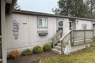 1001 SE 15th St, Bend, OR 97702 - Photo 2