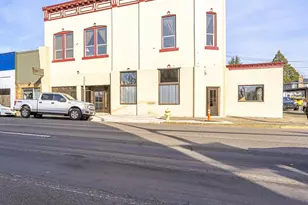 811 E 1st St, Newberg, OR 97132 - Photo 1