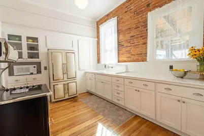 811 E 1st Street, Newberg, OR 97132 - Photo 32