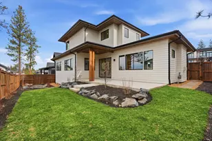 62621 NW Mt Hood Dr, Bend, OR 97703 - Photo 34