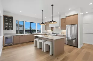 62621 NW Mt Hood Dr, Bend, OR 97703 - Photo 4