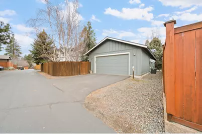 20381 Aberdeen Drive, Bend, OR 97702 - Photo 32
