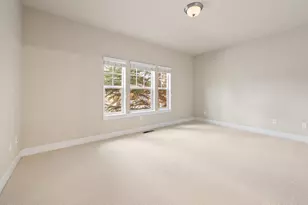 20381 Aberdeen Dr, Bend, OR 97702 - Photo 18