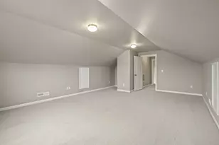 20702 Beaumont Dr, Bend, OR 97701 - Photo 12