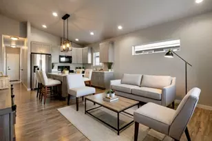 51215 Riley Ln, La Pine, OR 97739 - Photo 2