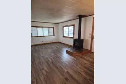 3635 NW Oak Avenue NW, Redmond, OR 97756 - Photo 2