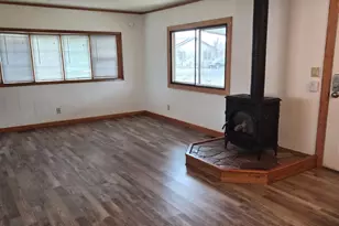 3635 NW Oak Ave NW, Redmond, OR 97756 - Photo 2