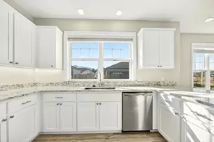 280 Oak Valley Dr, Talent, OR 97540 - Photo 12