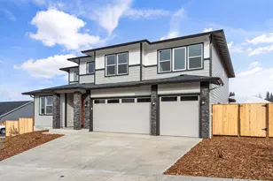 1153 Pumpkin Ridge Dr, Eagle Point, OR 97524 - Photo 4