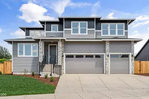 1153 Pumpkin Ridge Dr, Eagle Point, OR 97524 - Photo 2