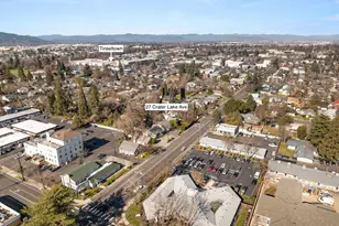 27 Crater Lake Ave, Medford, OR 97504 - Photo 4