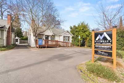 27 Crater Lake Avenue, Medford, OR 97504 - Photo 24