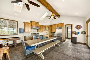 4182 N Roxy Dr, Medford, OR 97504 - Photo 62