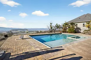 4182 N Roxy Dr, Medford, OR 97504 - Photo 74