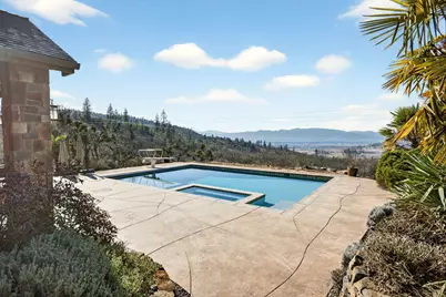 4182 N Roxy Drive, Medford, OR 97504 - Photo 68