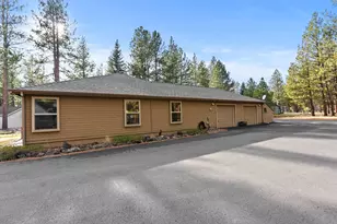 69271 Whippletree, Sisters, OR 97759 - Photo 6